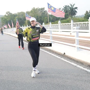 Runner Photo 6834495