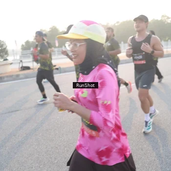 Runner Photo 6834501