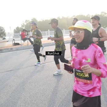 Runner Photo 6834507