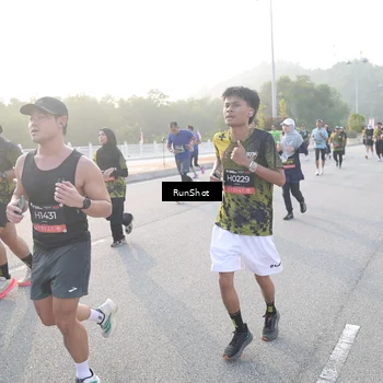 Runner Photo 6834512