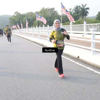Runner Photo 6834513