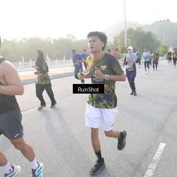 Runner Photo 6834516