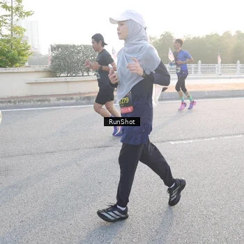 Runner Photo 6834547