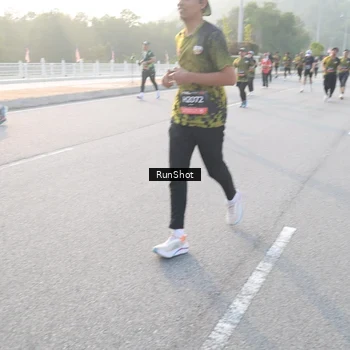 Runner Photo 6834548