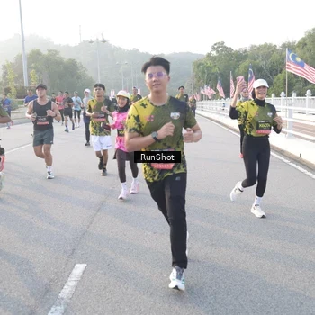 Runner Photo 6834552