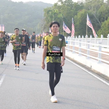 Runner Photo 6834562