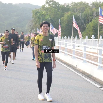 Runner Photo 6834563