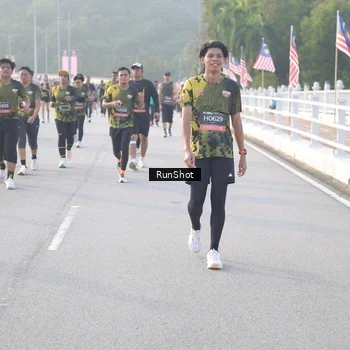 Runner Photo 6834564