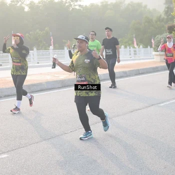 Runner Photo 6834573