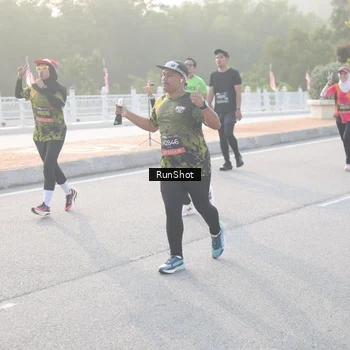 Runner Photo 6834574