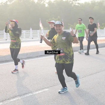 Runner Photo 6834580