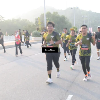 Runner Photo 6834588