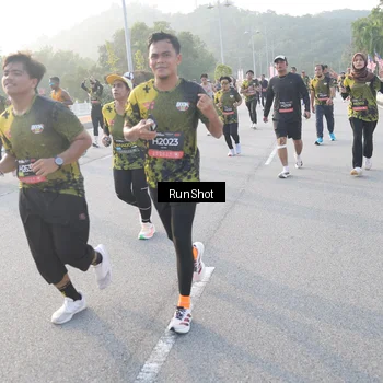 Runner Photo 6834601