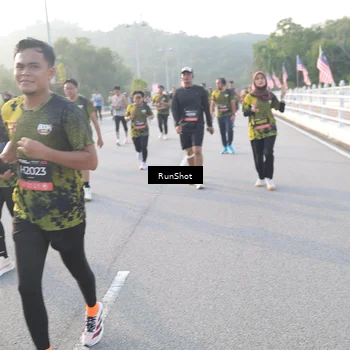 Runner Photo 6834605
