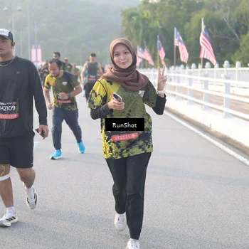 Runner Photo 6834611