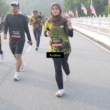 Runner Photo 6834613
