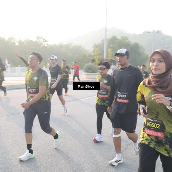 Runner Photo 6834615