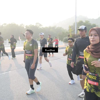 Runner Photo 6834618