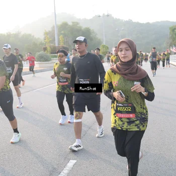 Runner Photo 6834624