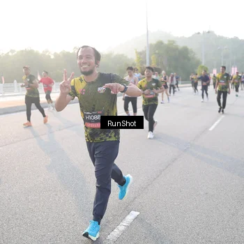 Runner Photo 6834635