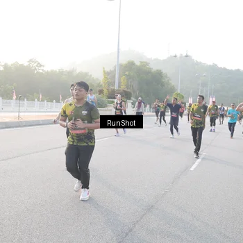 Runner Photo 6834646