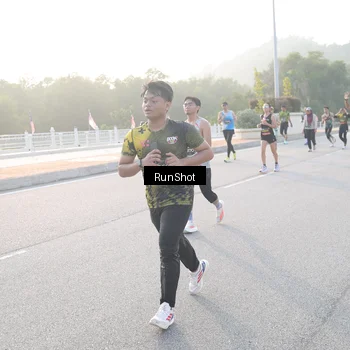 Runner Photo 6834649