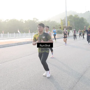 Runner Photo 6834650