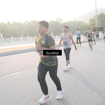 Runner Photo 6834652