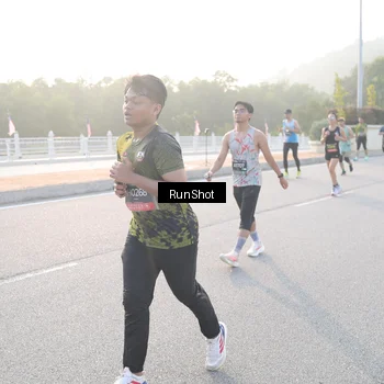 Runner Photo 6834654