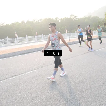Runner Photo 6834664