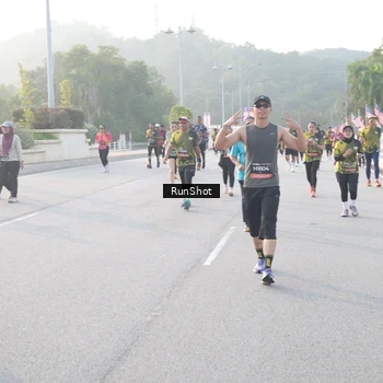 Runner Photo 6834680