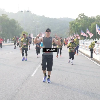 Runner Photo 6834683