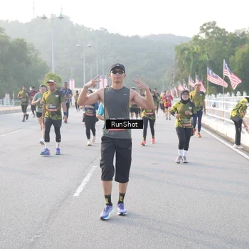 Runner Photo 6834684