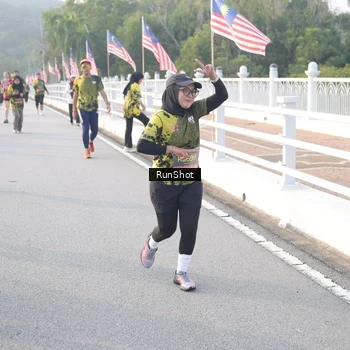 Runner Photo 6834726