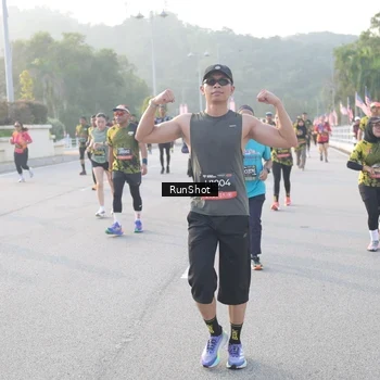 Runner Photo 6834727