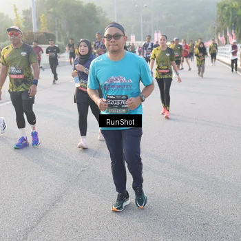 Runner Photo 6834732