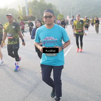 Runner Photo 6834745