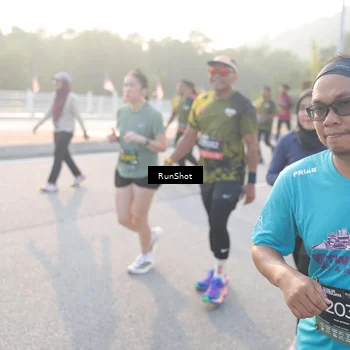 Runner Photo 6834749