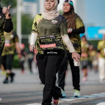 Runner Photo 6834750