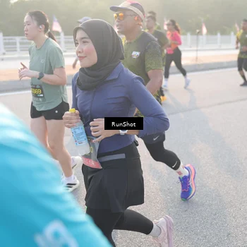 Runner Photo 6834753