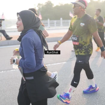 Runner Photo 6834766