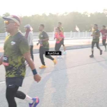 Runner Photo 6834767