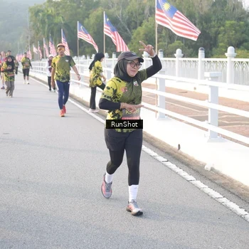 Runner Photo 6834770