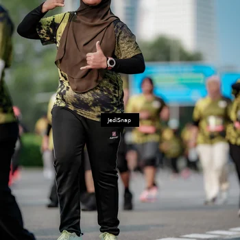 Runner Photo 6834774