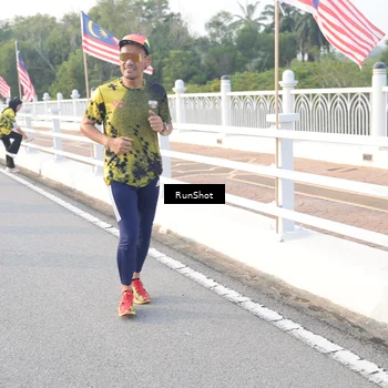 Runner Photo 6834810