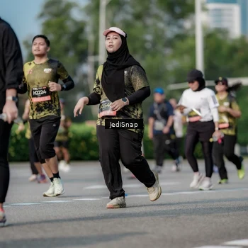 Runner Photo 6834840
