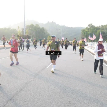 Runner Photo 6834847