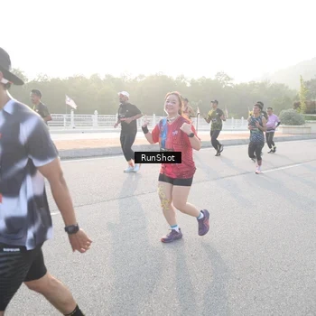 Runner Photo 6834873