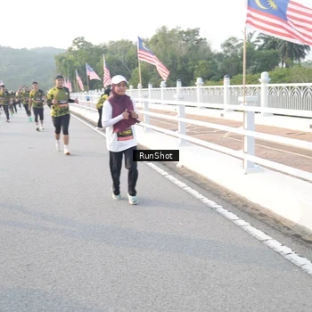 Runner Photo 6834886