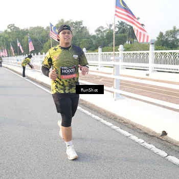 Runner Photo 6834903